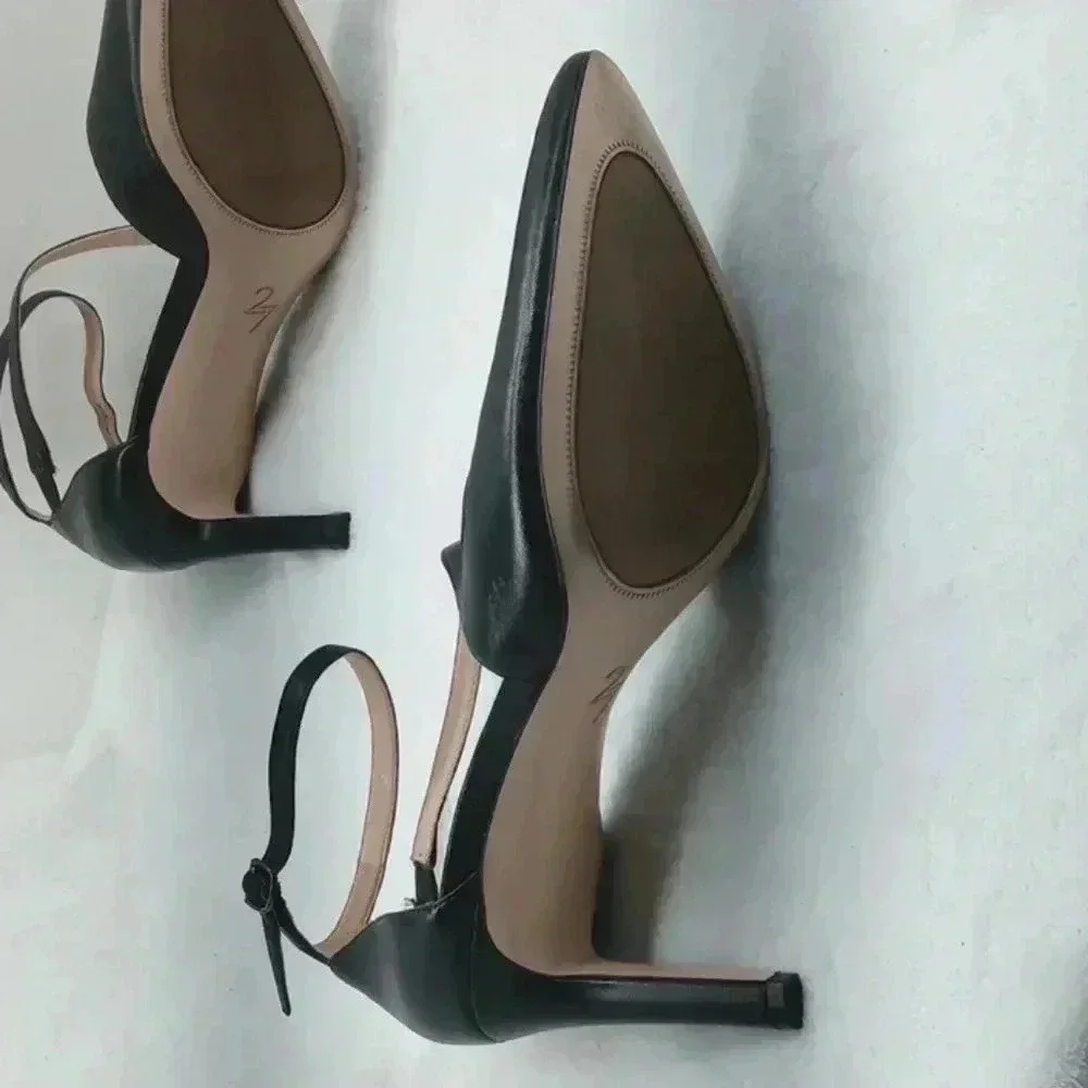27 EDIT pointed toe pump